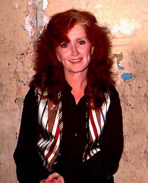 [Photo of Bonnie Raitt]