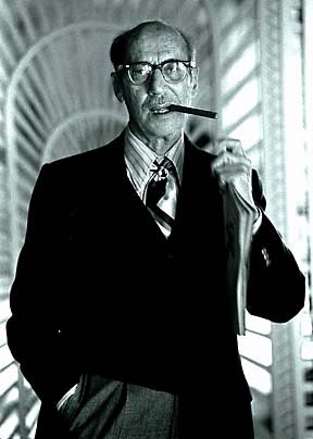 [Photo:Groucho Marx]