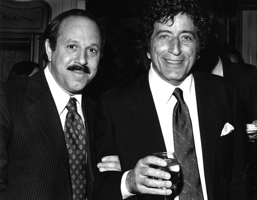 [Photo:Robert Altman and Tony Bennett]