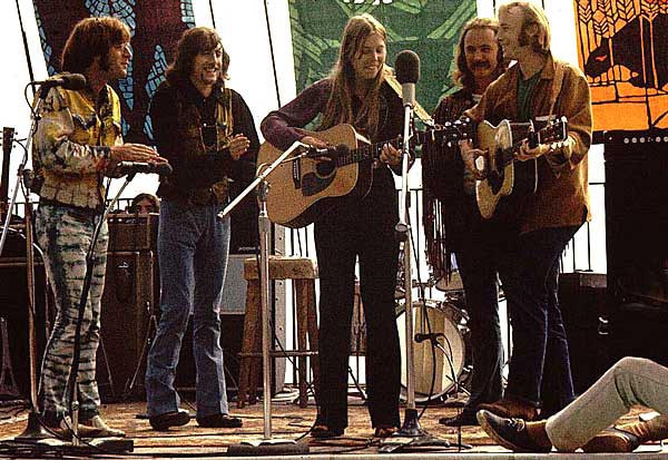 [Photo:John Sebastiam, Graham Nash, Joni Mitchell, David Crosby and Stephen Stills