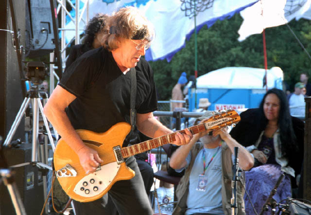 photo- >Paul Kantner, Jefferson Starship