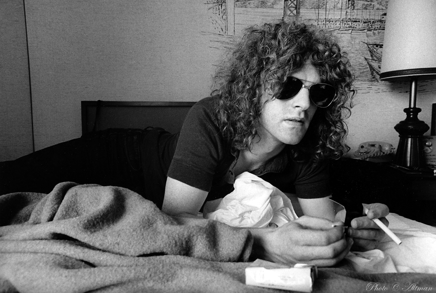 Photo- Portrait of Ian Hunter - Mott the Hoople