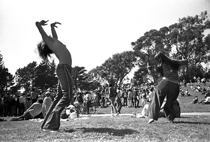 http://www.altmanphoto.com/images_sixties/dance.sm.jpeg