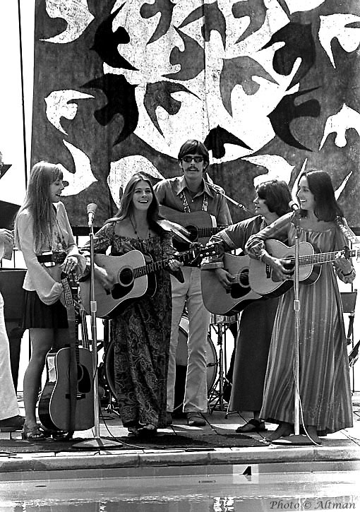  Joni Mitchell - Judy Collins - Joan Baez